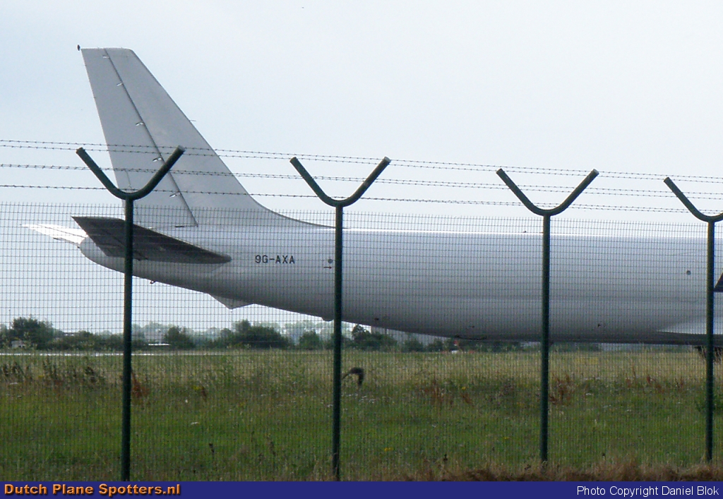 9G-AXA Douglas DC8-63 Meridian Airways by Daniel Blok