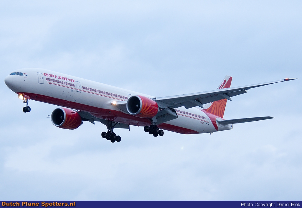 VT-ALT Boeing 777-200 Air India by Daniel Blok
