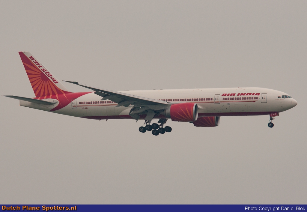 VT-ALA Boeing 777-200 Air India by Daniel Blok