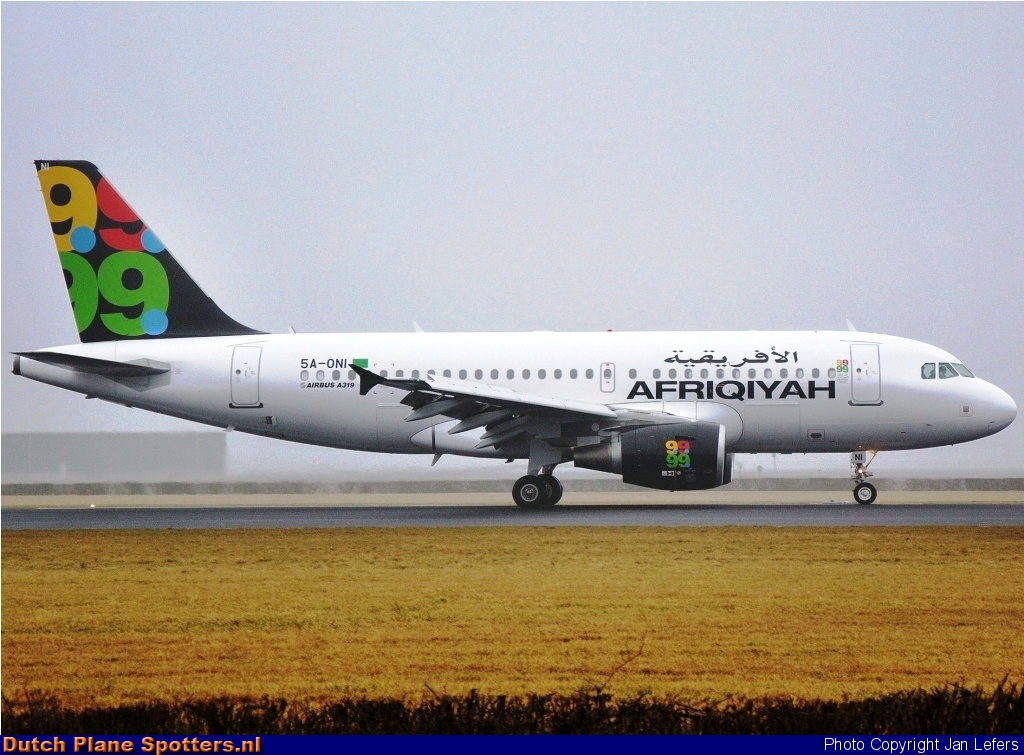 5A-ONI Airbus A319 Afriqiyah Airways by Jan Lefers