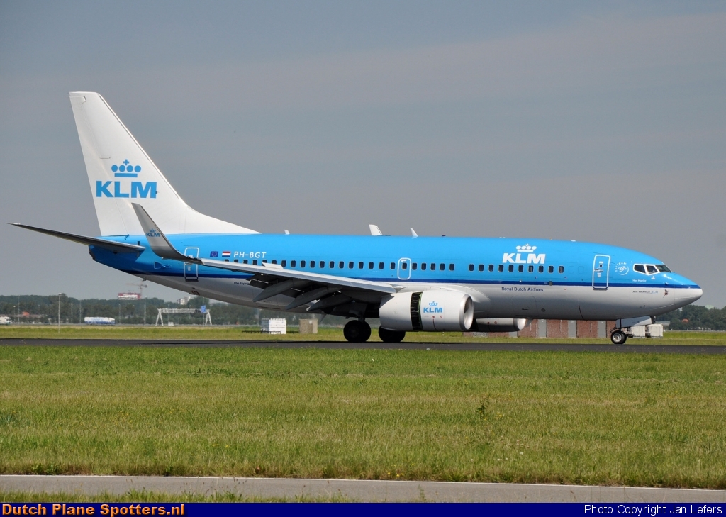 PH-BGT Boeing 737-700 KLM Royal Dutch Airlines by Jan Lefers