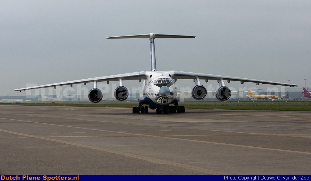 4K-AZ100 Ilyushin Il-76 Silk Way Airlines by Douwe C. van der Zee