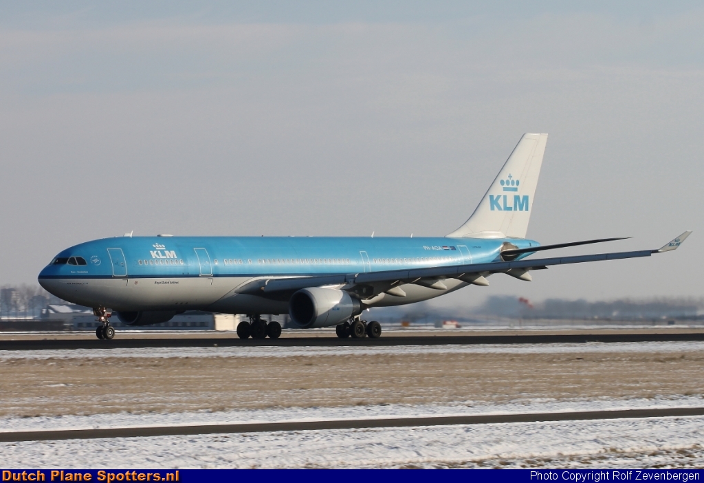 PH-AOA Airbus A330-200 KLM Royal Dutch Airlines by Rolf Zevenbergen