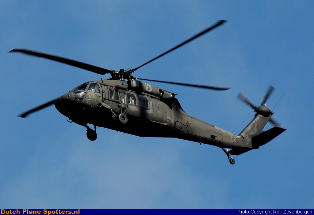 83-23875 Sikorsky UH-60A Blackhawk MIL - US Army by Rolf Zevenbergen
