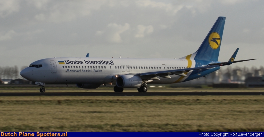 UR-PSJ Boeing 737-900 Ukraine International Airlines by Rolf Zevenbergen