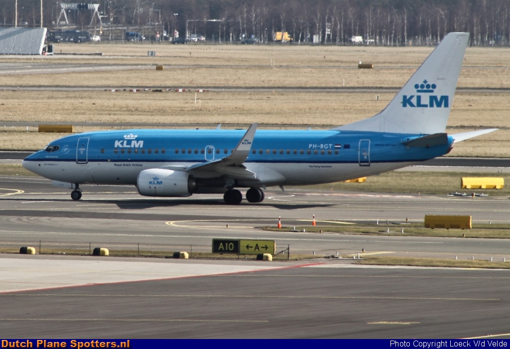 PH-BGT Boeing 737-700 KLM Royal Dutch Airlines by Loeck V/d Velde