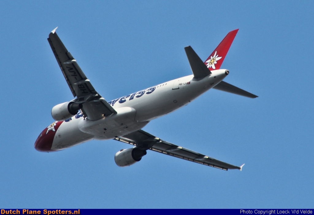 HB-IJV Airbus A320 Edelweiss Air by Loeck V/d Velde