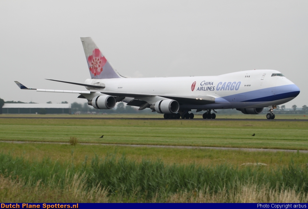 B-18707 Boeing 747-400 China Airlines Cargo by airbus