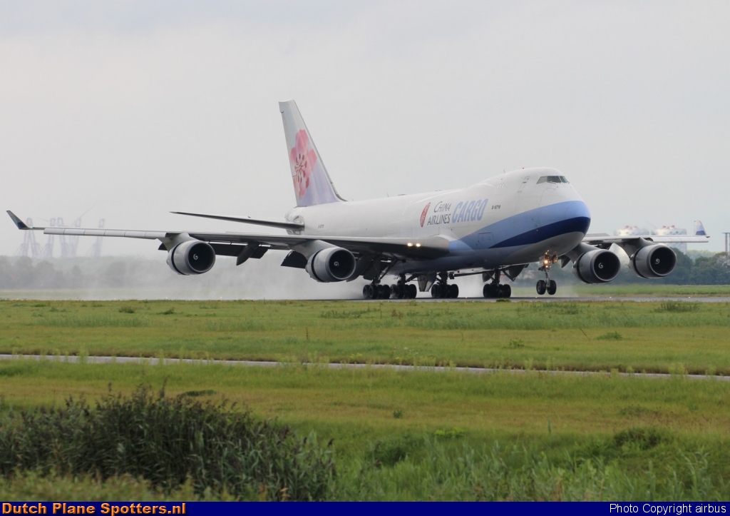 B-18719 Boeing 747-400 China Airlines Cargo by airbus