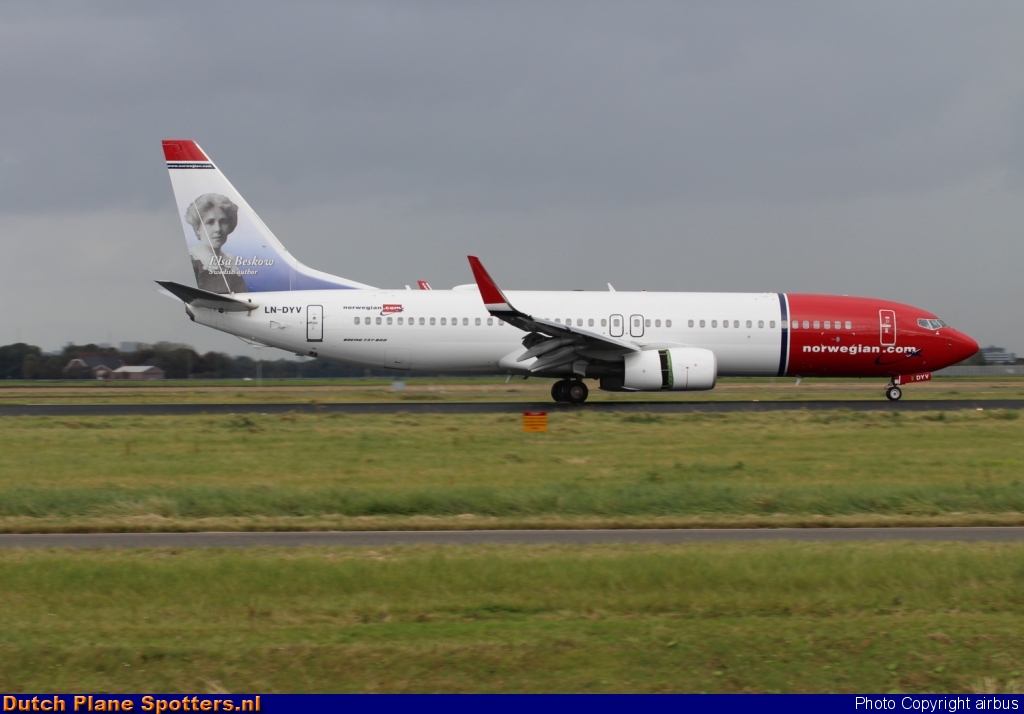 LN-DYV Boeing 737-800 Norwegian Air Shuttle by airbus