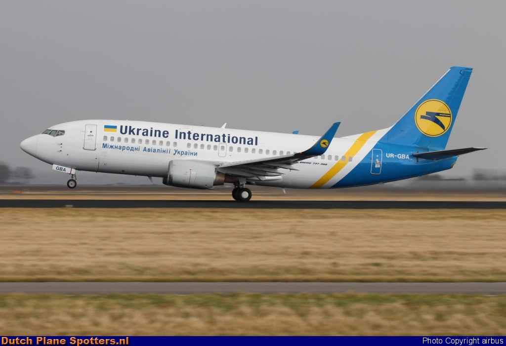 UR-GBA Boeing 737-300 Ukraine International Airlines by airbus