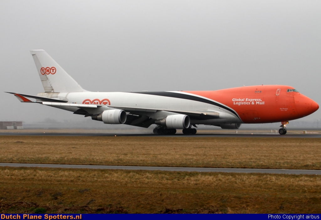 OO-THB Boeing 747-400 TNT Airways by airbus