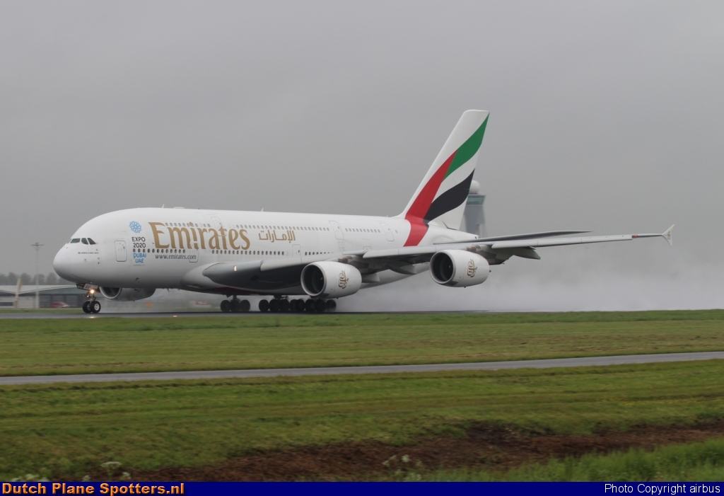 A6-EDU Airbus A380-800 Emirates by airbus