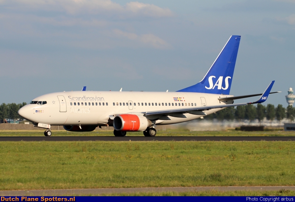 LN-TUM Boeing 737-500 SAS Scandinavian Airlines by airbus