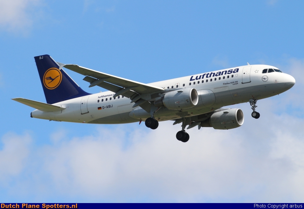 D-AIBJ Airbus A319 Lufthansa by airbus