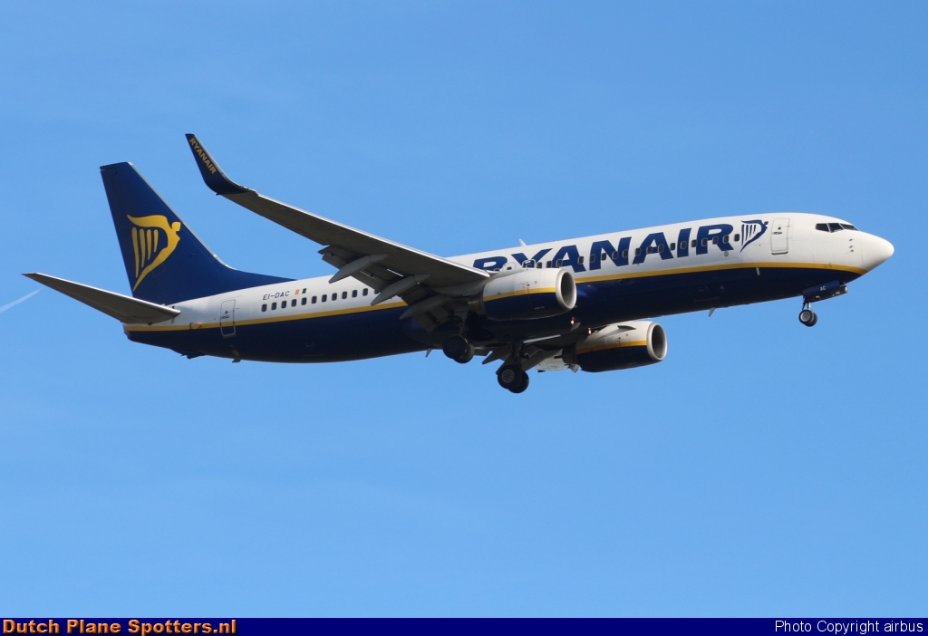 EI-DAC Boeing 737-800 Ryanair by airbus
