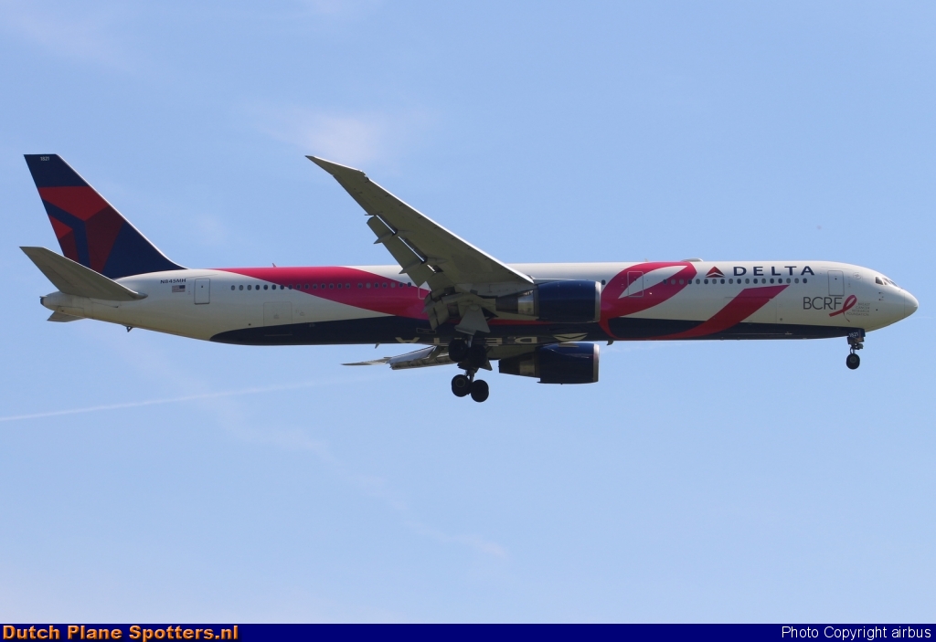 N845MH Boeing 767-400 Delta Airlines by airbus