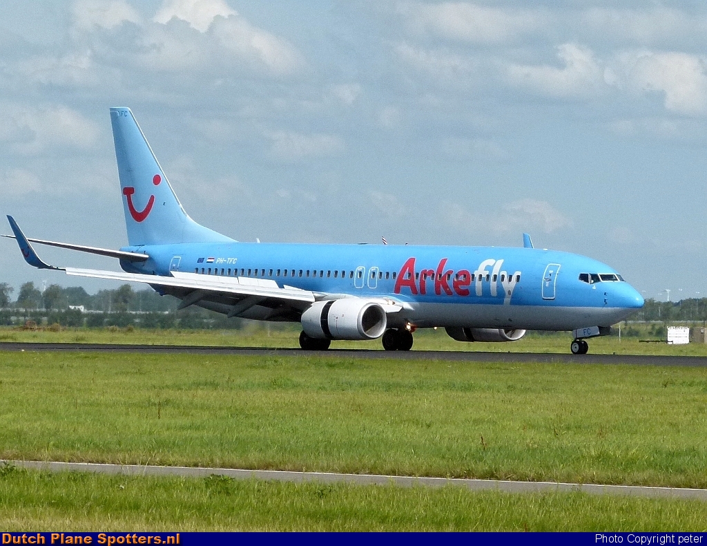 PH-TFC Boeing 737-800 ArkeFly by peter