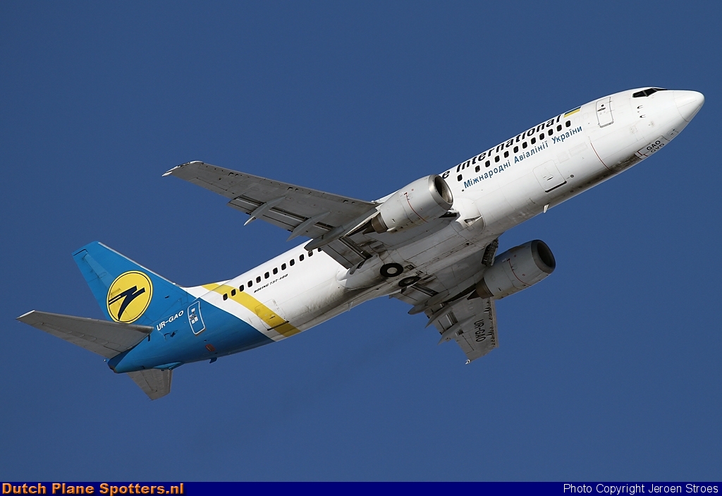 UR-GAO Boeing 737-400 Ukraine International Airlines by Jeroen Stroes