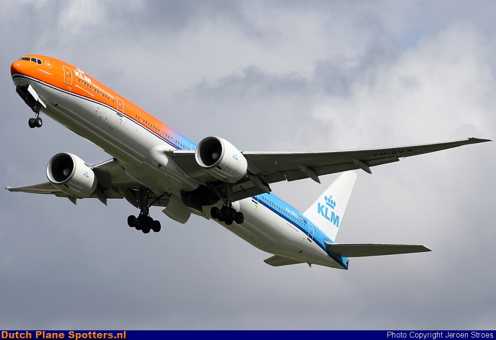 PH-BVA Boeing 777-300 KLM Royal Dutch Airlines by Jeroen Stroes