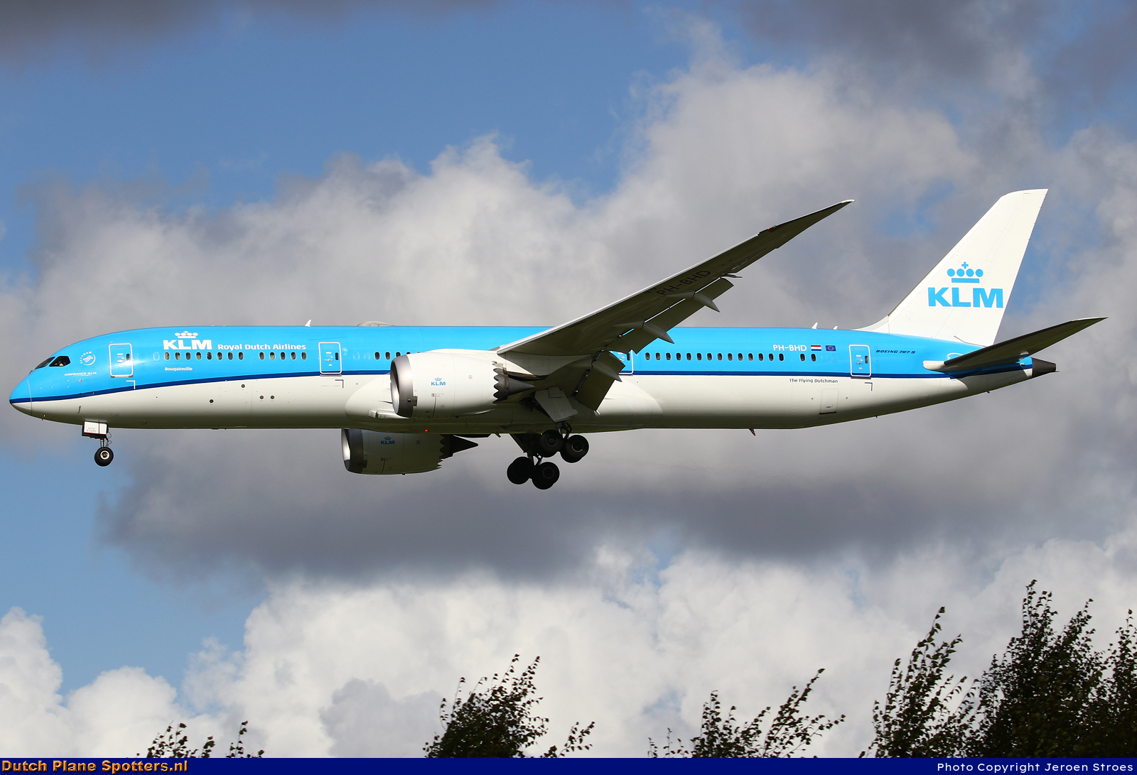 PH-BHD Boeing 787-9 Dreamliner KLM Royal Dutch Airlines by Jeroen Stroes
