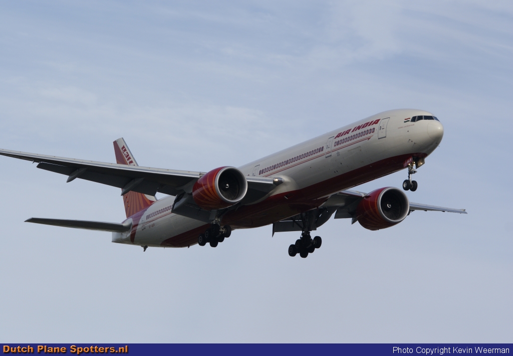 VT-ALN Boeing 777-200 Air India by Kevin Weerman