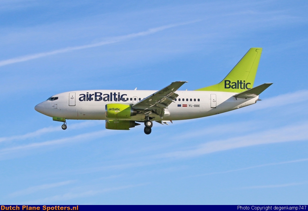 YL-BBE Boeing 737-500 Air Baltic by Herman Degenkamp