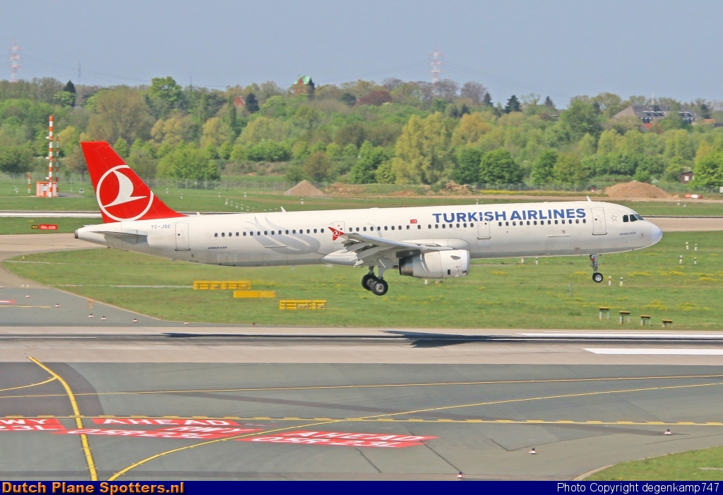 TC-JSC Airbus A321 Turkish Airlines by Herman Degenkamp