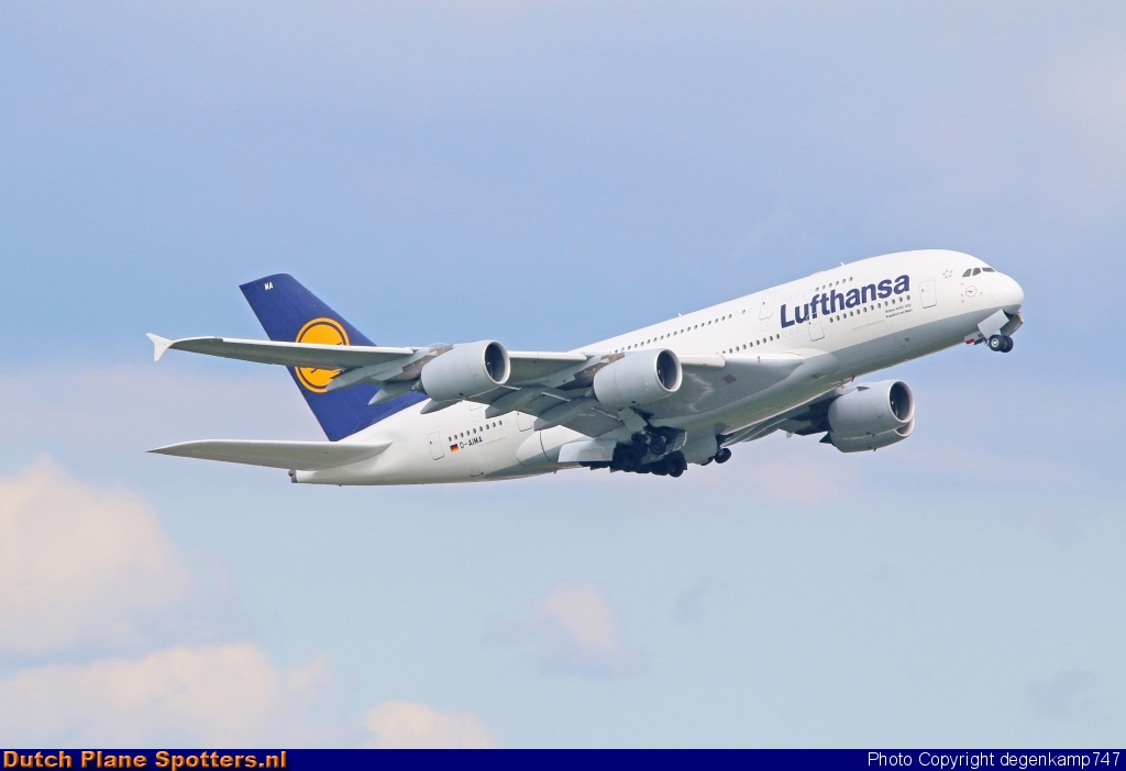 D-AIMA Airbus A380-800 Lufthansa by Herman Degenkamp