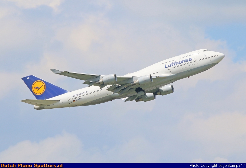 D-ABVO Boeing 747-400 Lufthansa by Herman Degenkamp