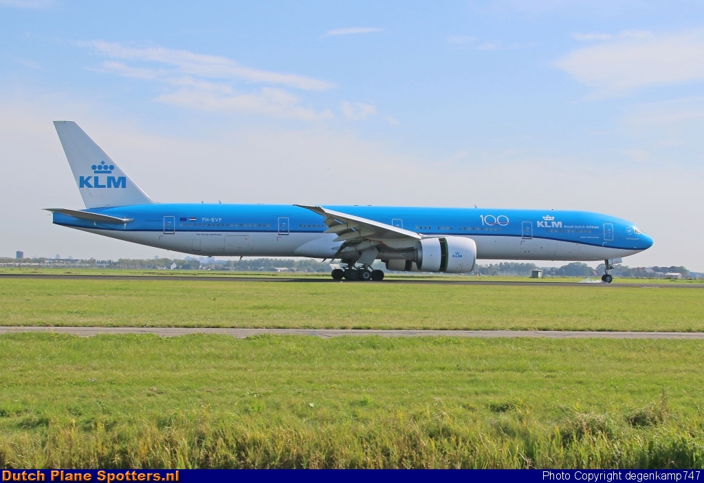 PH-BVP Boeing 777-300 KLM Royal Dutch Airlines by Herman Degenkamp