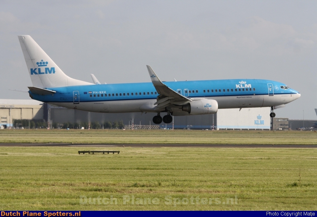PH-BXH Boeing 737-800 KLM Royal Dutch Airlines by Matje