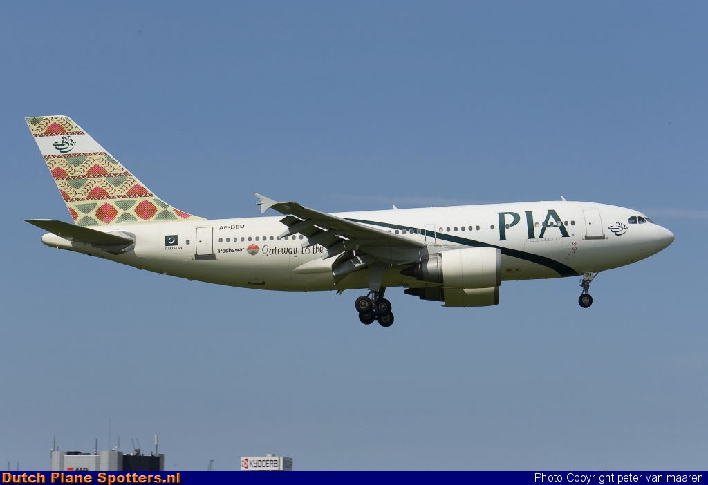 AP-BEU Airbus A310 PIA Pakistan International Airlines by peter van maaren