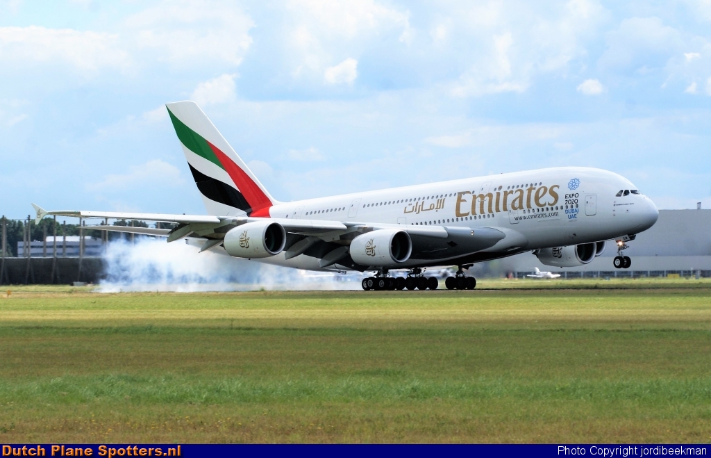 A6-EOW Airbus A380-800 Emirates by jordibeekman