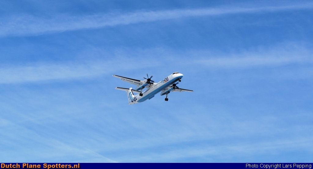 G-ECOM Bombardier Dash 8-Q400 Flybe by Lars Pepping