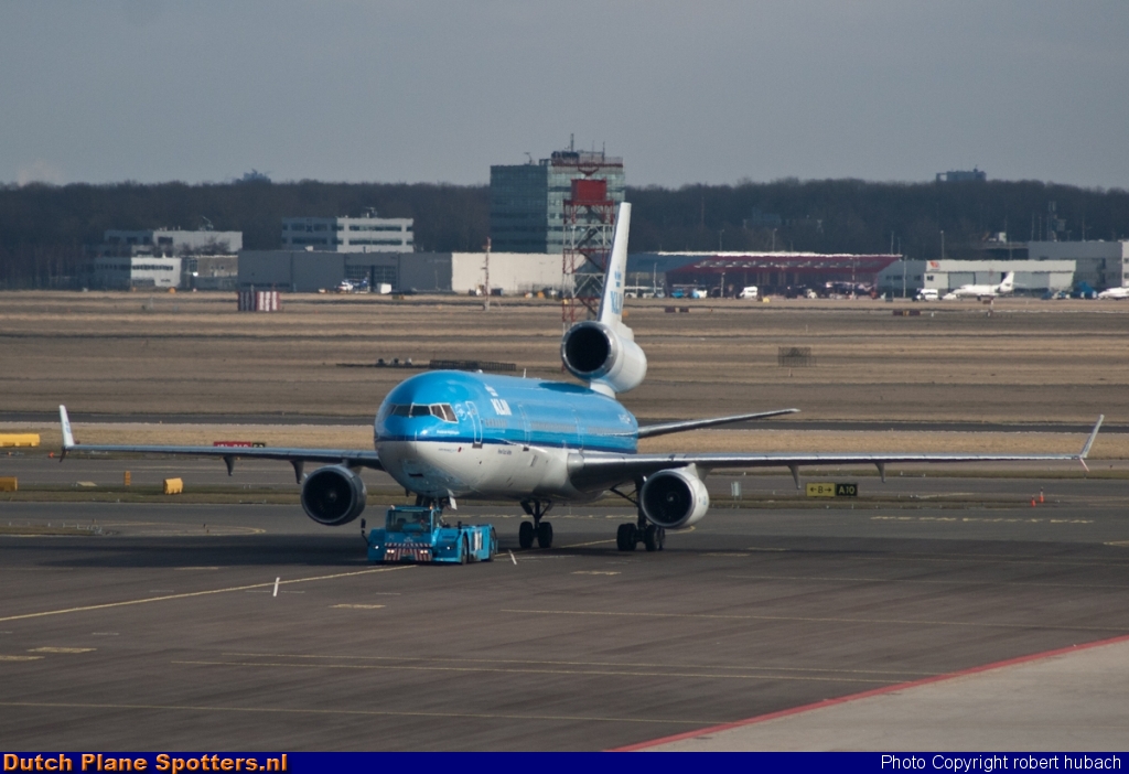 PH-KCD McDonnell Douglas MD-11 KLM Royal Dutch Airlines by Robert hubach