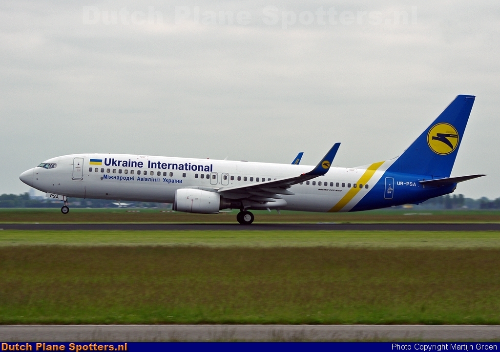 UR-PSA Boeing 737-800 Ukraine International Airlines by Martijn Groen