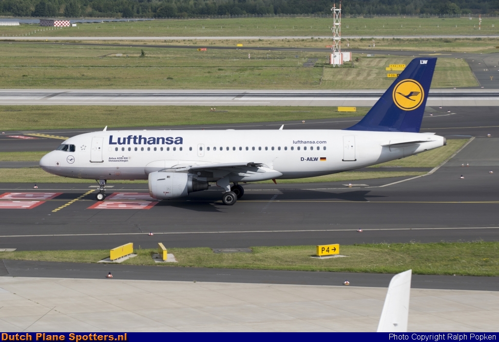 D-AILW Airbus A319 Lufthansa by Ralph Popken