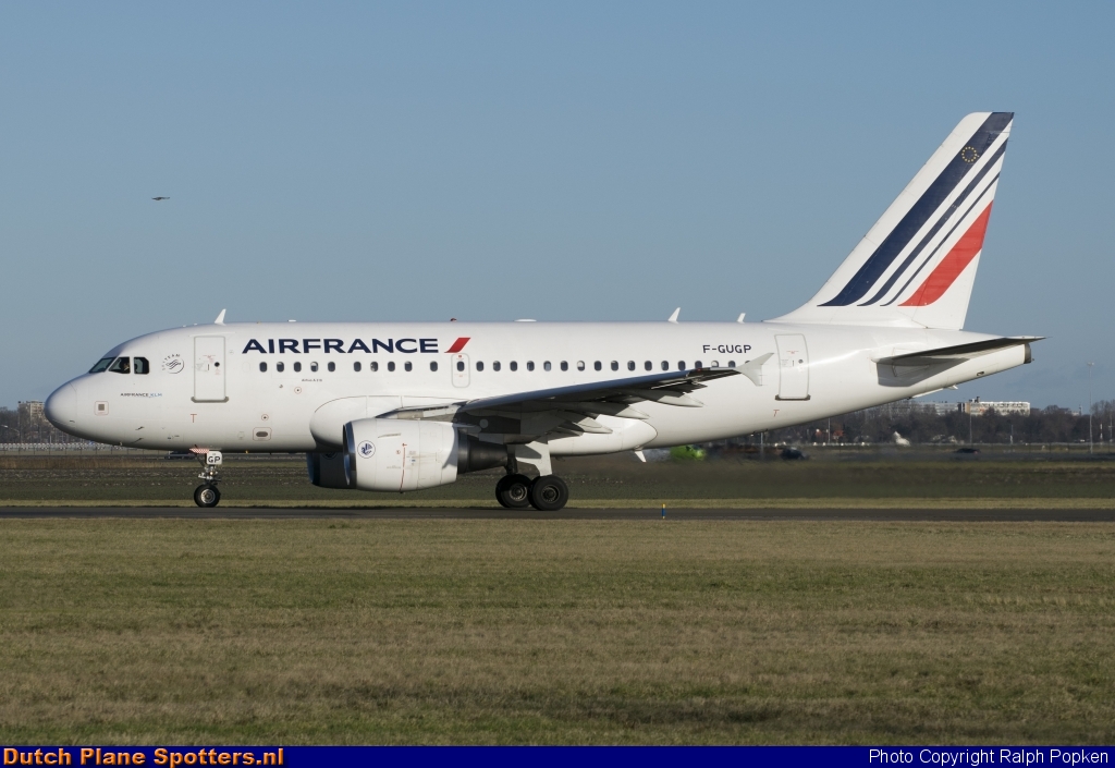 F-GUGP Airbus A318 Air France by Ralph Popken