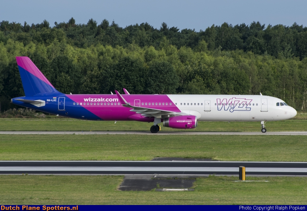 HA-LXC Airbus A321 Wizz Air by Ralph Popken