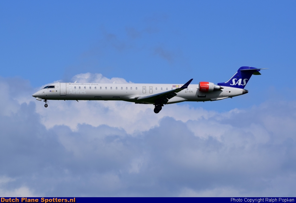 EI-FPI Bombardier Canadair CRJ900 Cityjet (SAS Scandinavian Airlines) by Ralph Popken