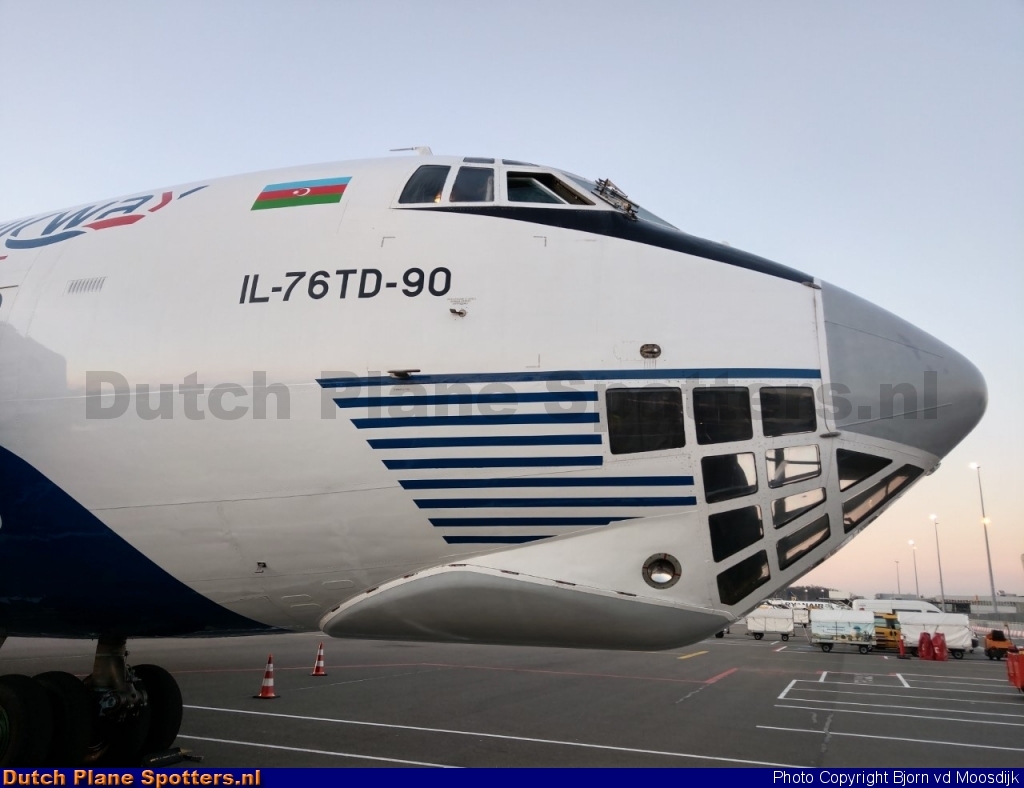 4K-AZ100 Ilyushin Il-76 Silk Way Airlines by Bjorn vd Moosdijk