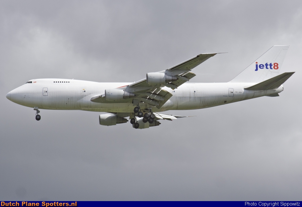 9V-JEA Boeing 747-200 Jett8 Airlines Cargo by Sippowitz