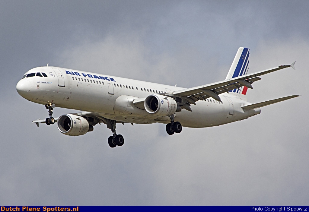 F-GTAS Airbus A321 Air France by Sippowitz