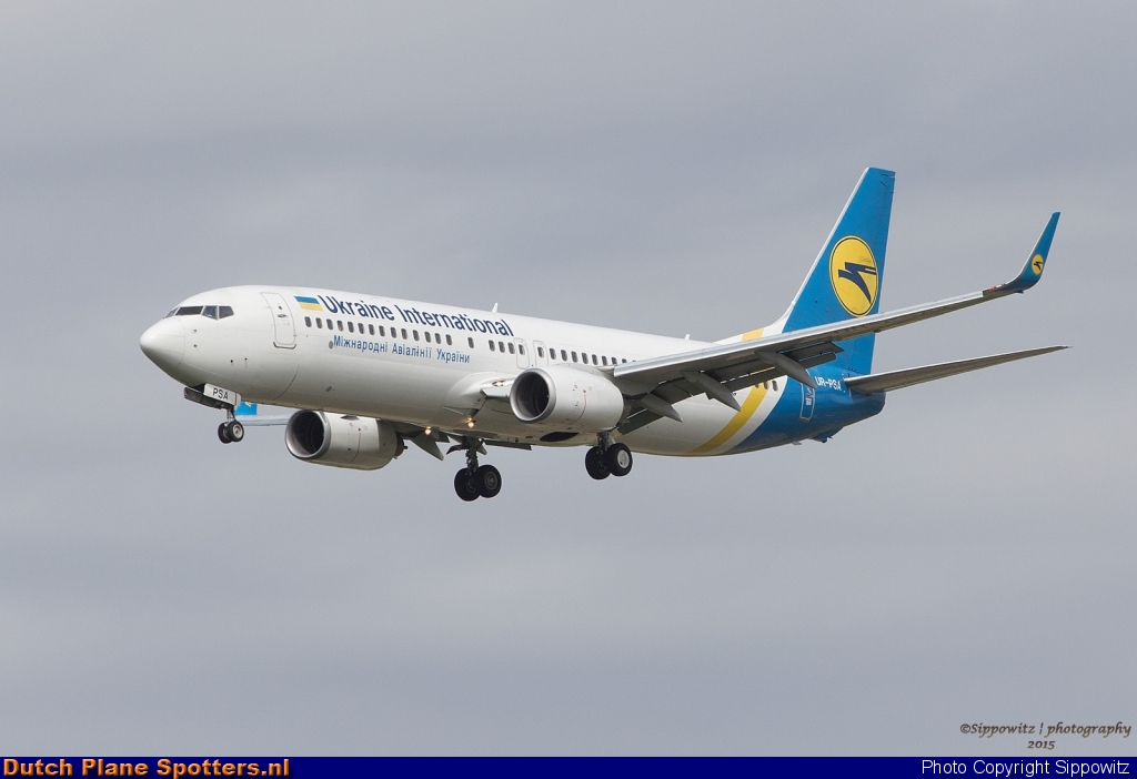 UR-PSA Boeing 737-800 Ukraine International Airlines by Sippowitz