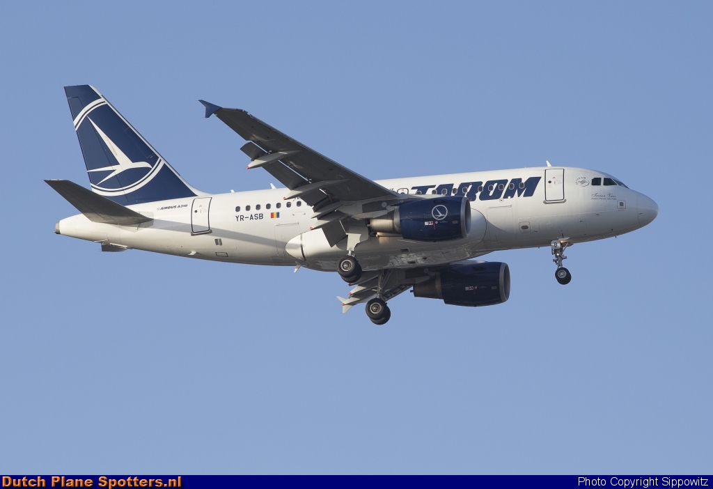 YR-ASB Airbus A318 TAROM by Sippowitz