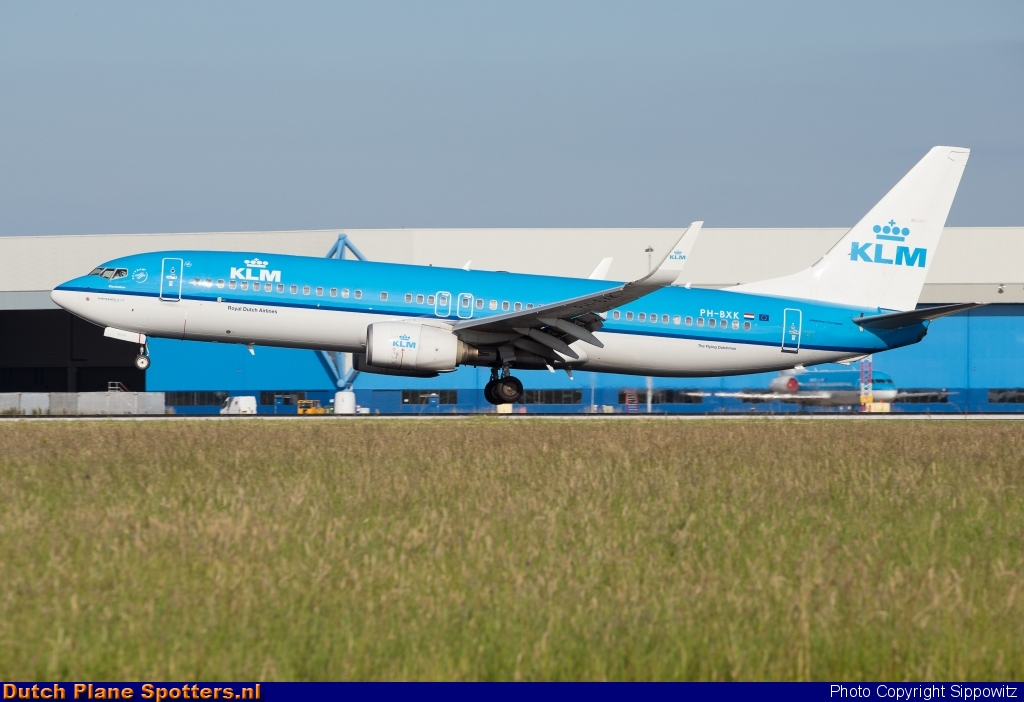 PH-BXK Boeing 737-800 KLM Royal Dutch Airlines by Sippowitz