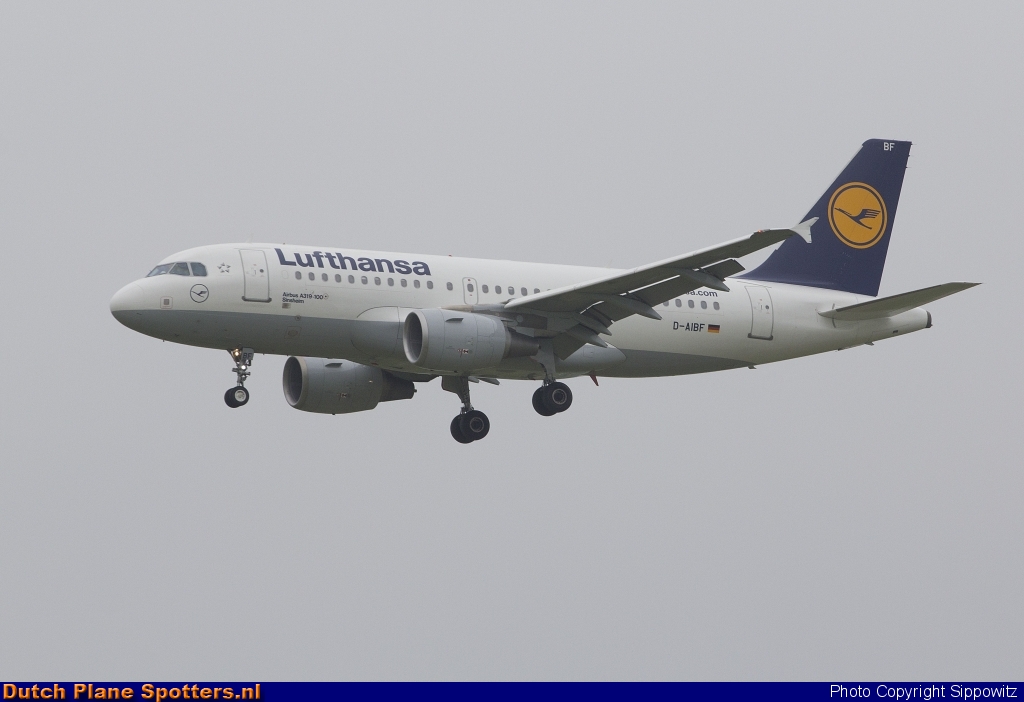 D-AIBF Airbus A319 Lufthansa by Sippowitz