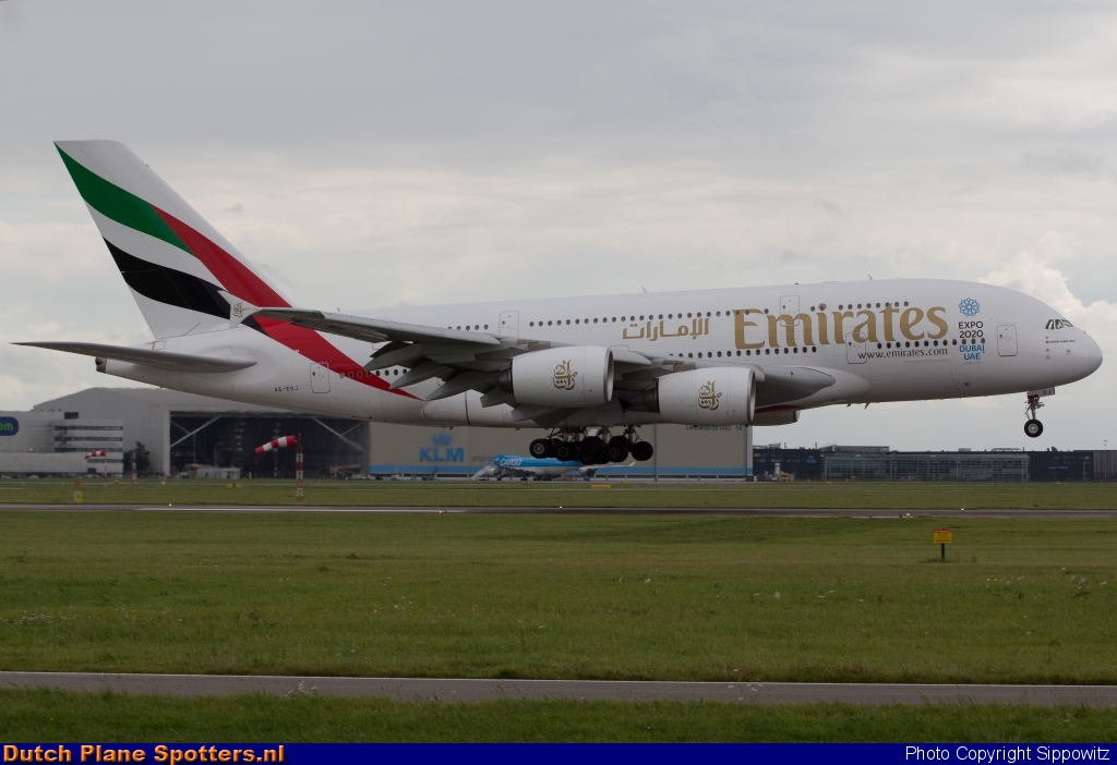 A6-EOJ Airbus A380-800 Emirates by Sippowitz