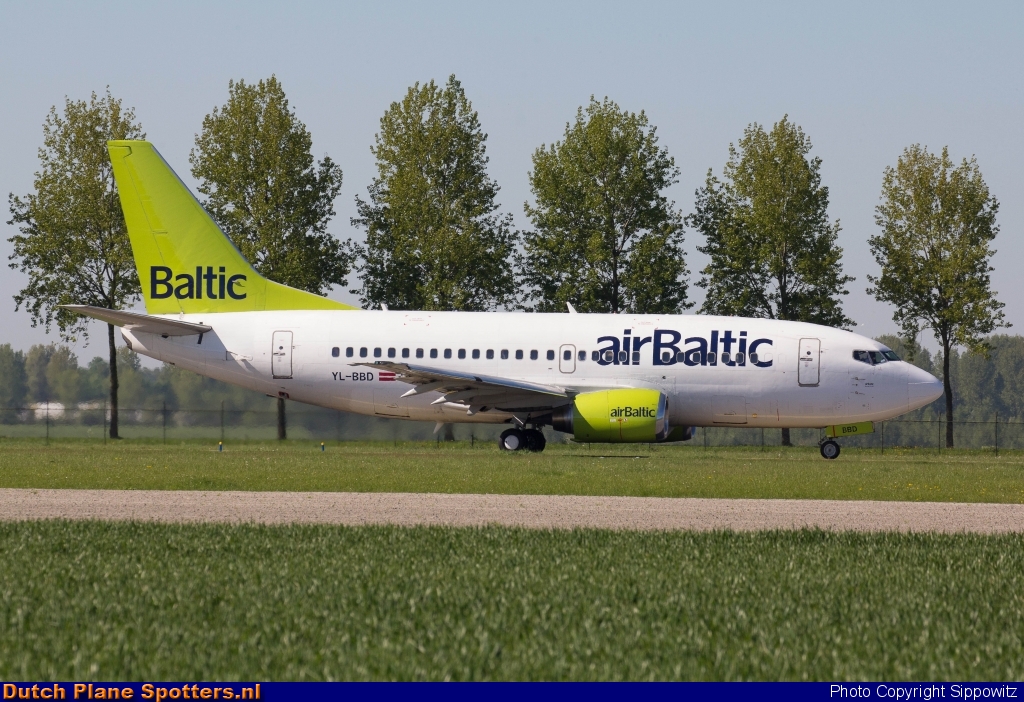 YL-BBD Boeing 737-500 Air Baltic by Sippowitz